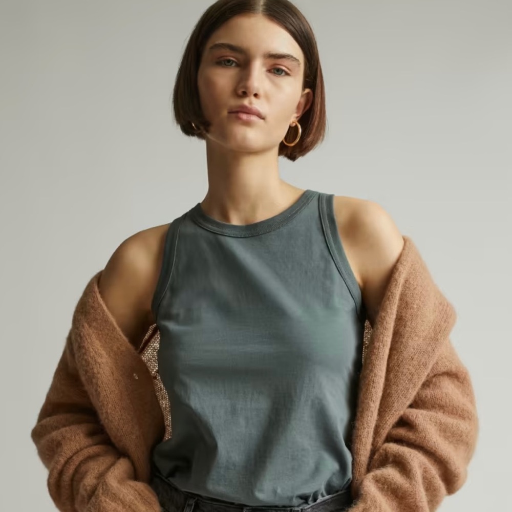 ISO Everlane Organic Cotton Cutaway Tank in Balsam Green